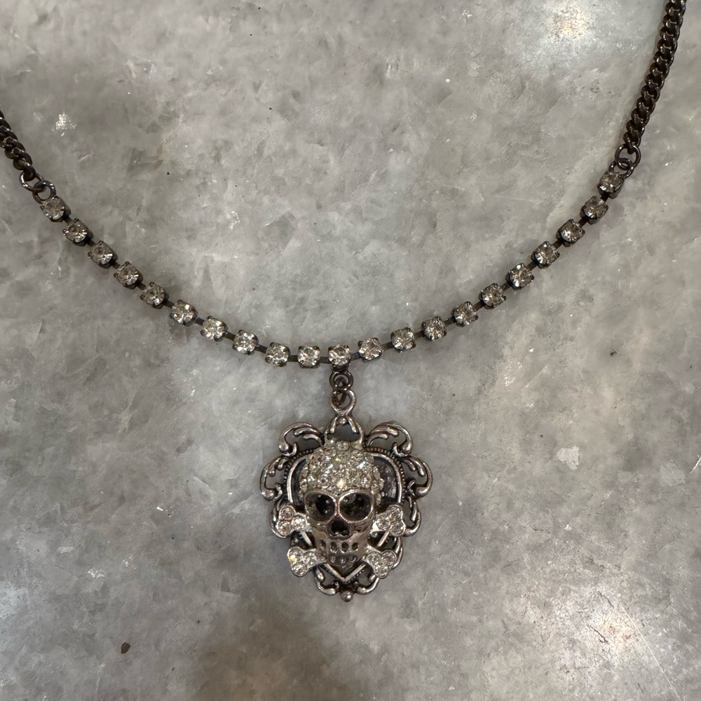 Betsey Johnson necklace